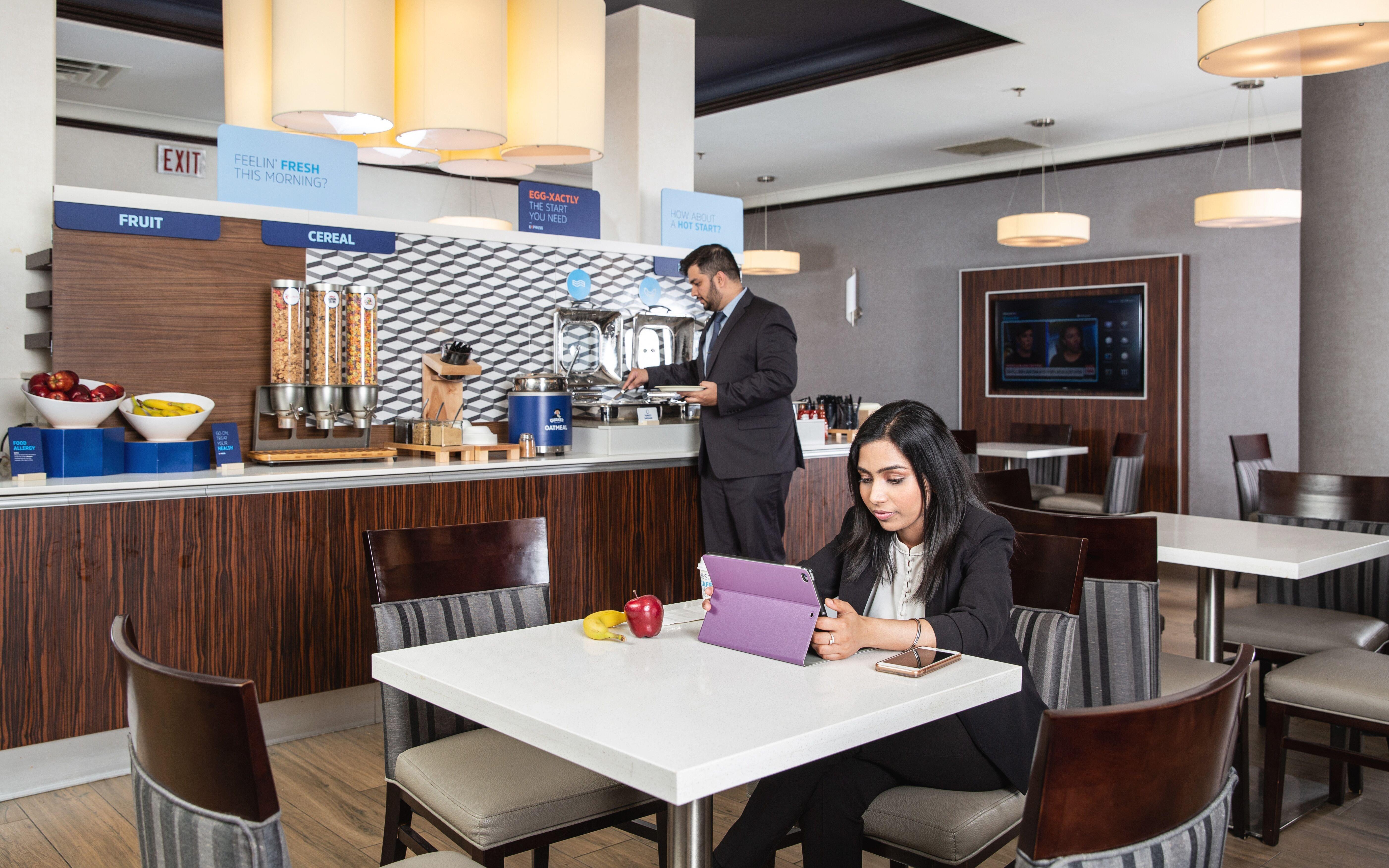 Holiday Inn Express Edmonton Downtown By Ihg Luaran gambar